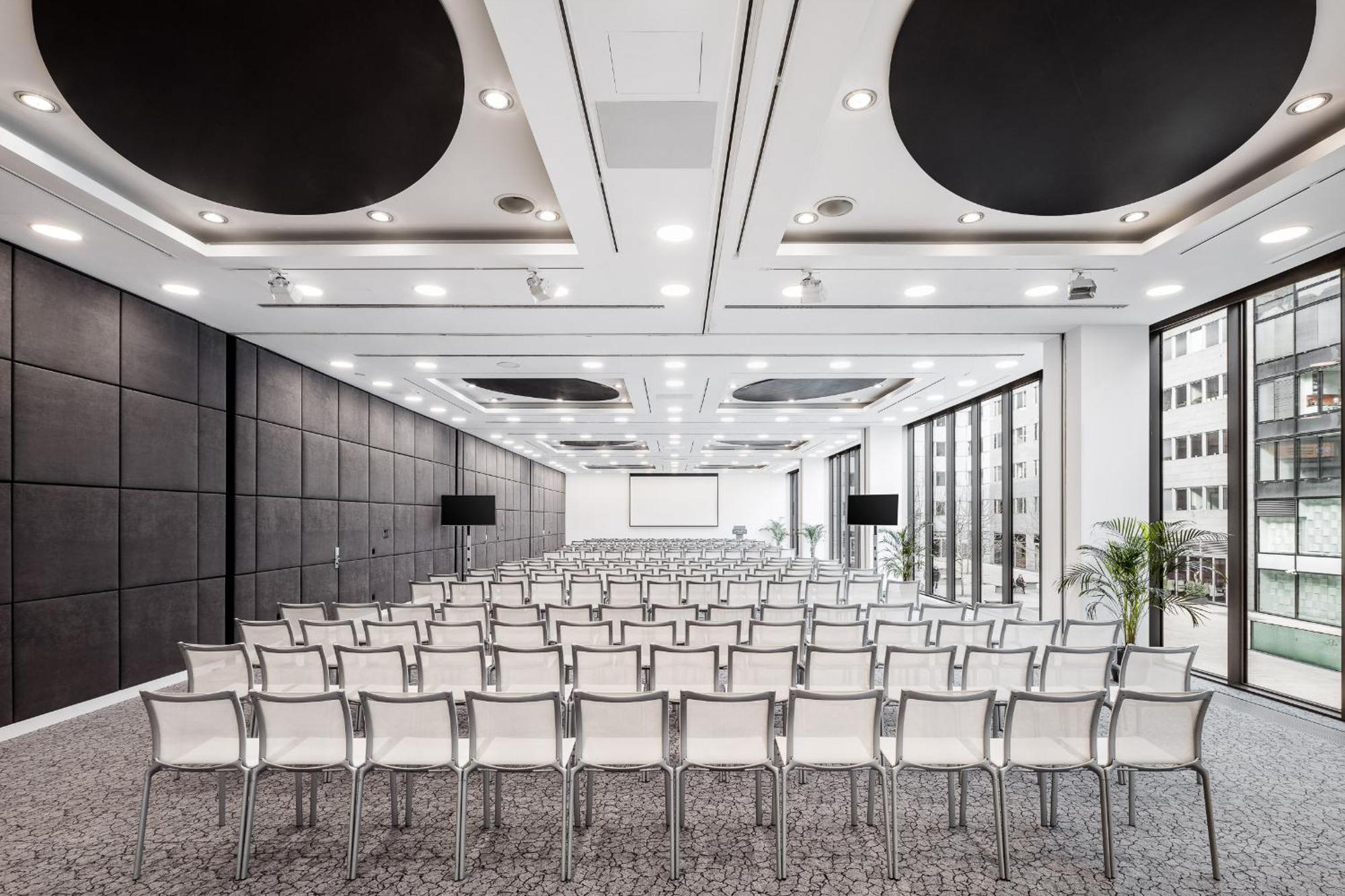 Vienna House By Wyndham Andel's Otel